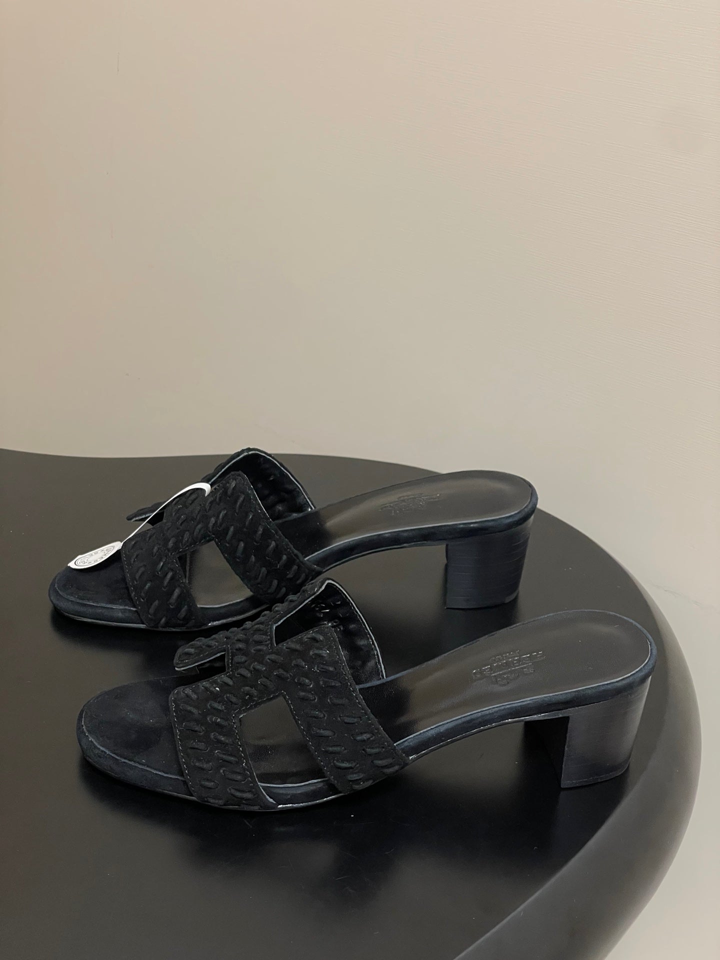 HM 25S ORAN HIGH‑HEEL SANDAL IN BLACK SUEDE AND LAMBSKIN