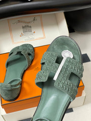 HM 25S SANTORINI SANDAL IN MUTED MINT GREEN SUEDE AND LAMBSKIN