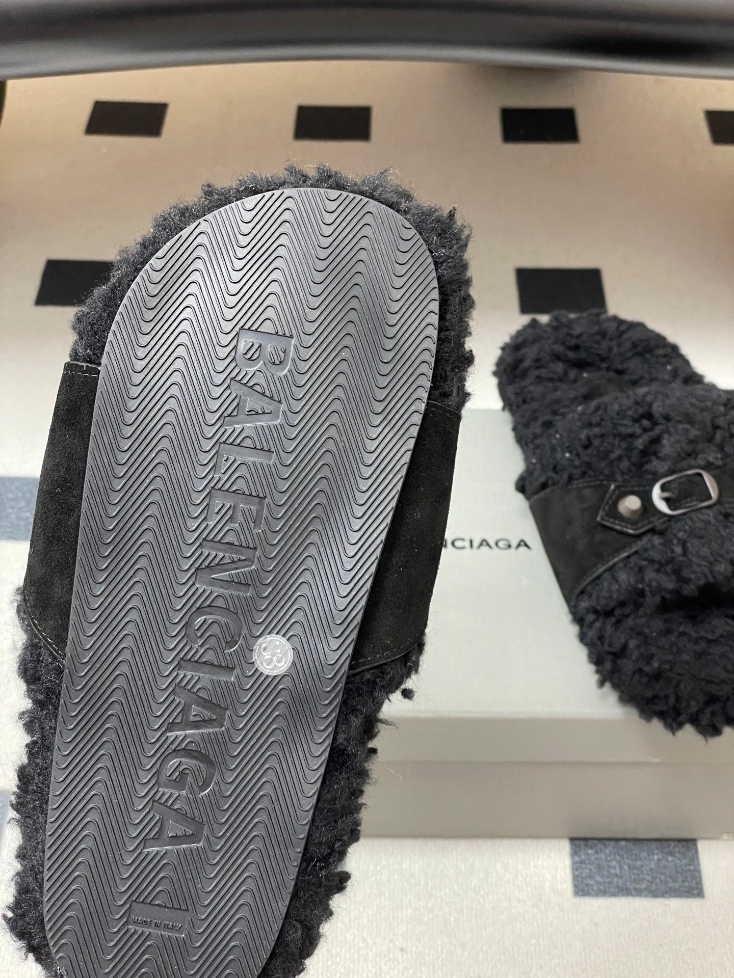 BALENCIAGA 25S SLIPPERS IN BLACK SUEDE AND WOOL