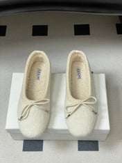 CELINE 26S BALLET FLATS IN CREAM WHITE WOOL WITH BOW