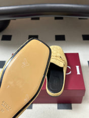 GUCCI 26S HORSEBIT LOAFER MULES IN BEIGE SUEDE
