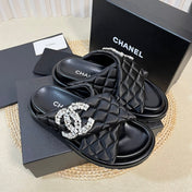 Women's slippers with two crossed straps sheepskins black