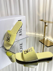 LOEWE 26S LOGO-EMBROIDERED SANDALS IN LIGHT YELLOW CALFSKIN