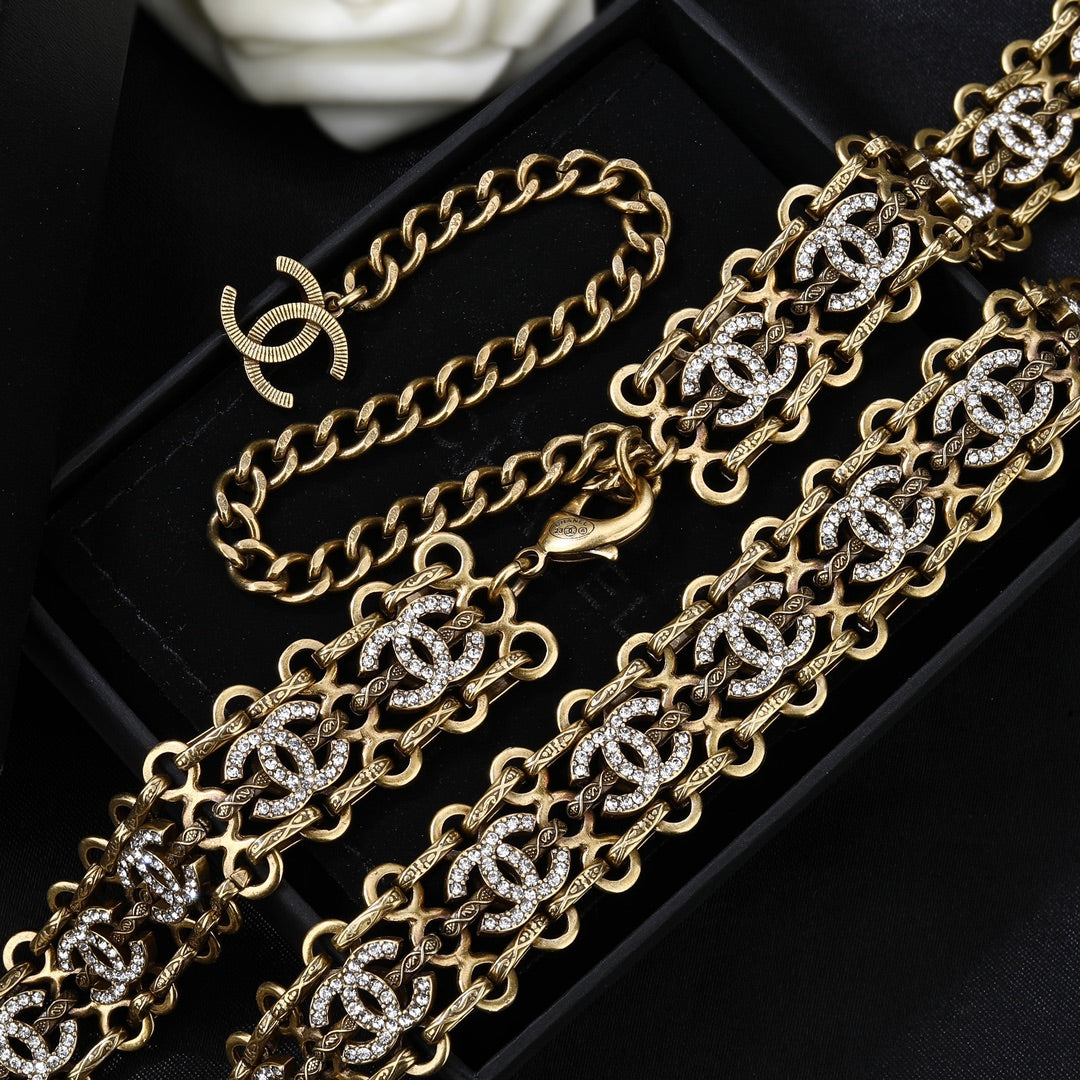 CHANEL 25S CHAIN BELT STYLE 2 611796