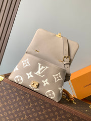 MADELEINE 30 IN BEIGE MONOGRAM CALFSKIN EMBOSSED LOGO