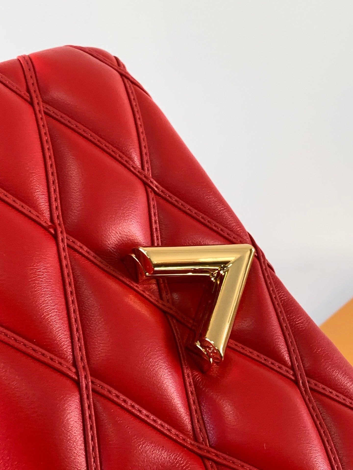 LV 25S GO-14 MM 23 IN CRIMSON RED QUILTED LAMBSKIN GOLD HARDWRE