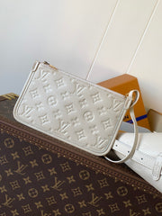 CARRYALL BAG 30 IN WHITE MONOGRAM CALFSKIN GOLD HARDWARE