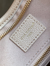 CARRYALL BAG 30 IN WHITE MONOGRAM CALFSKIN GOLD HARDWARE