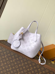 LV 25S BLOSSOM BAG 20 IN MISTY PURPLE CALFSKIN GOLD HARDWARE