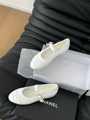 MARY JANE SHOES IN WHITE LAMBSKIN