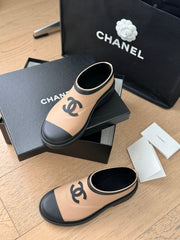 SHORT BOOTS IN BEIGE CREAM MIX BLACK RUBBER