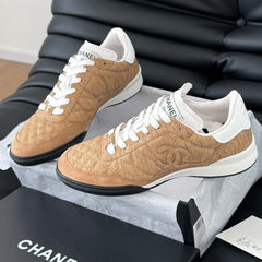 CC SNEAKER IN PEANUT BROWN MIX WHITE EMBROIDERED LAMBSKIN