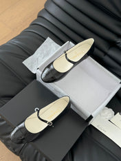 CC MARY JANE SHOES IN BLACK LAMBSKIN WITH GOLD HARDWARE