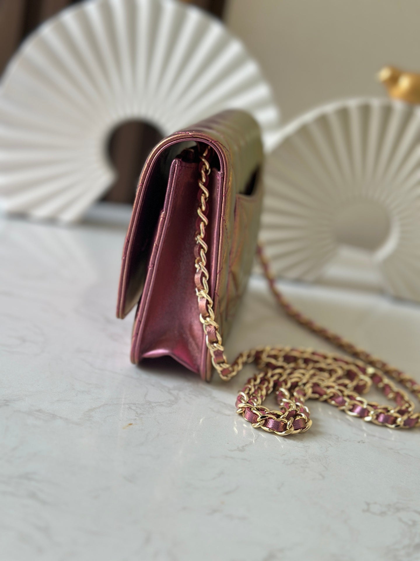 CHANEL 25S WALLET ON CHAIN 19 IN METALLIC PURPLE LAMBSKIN