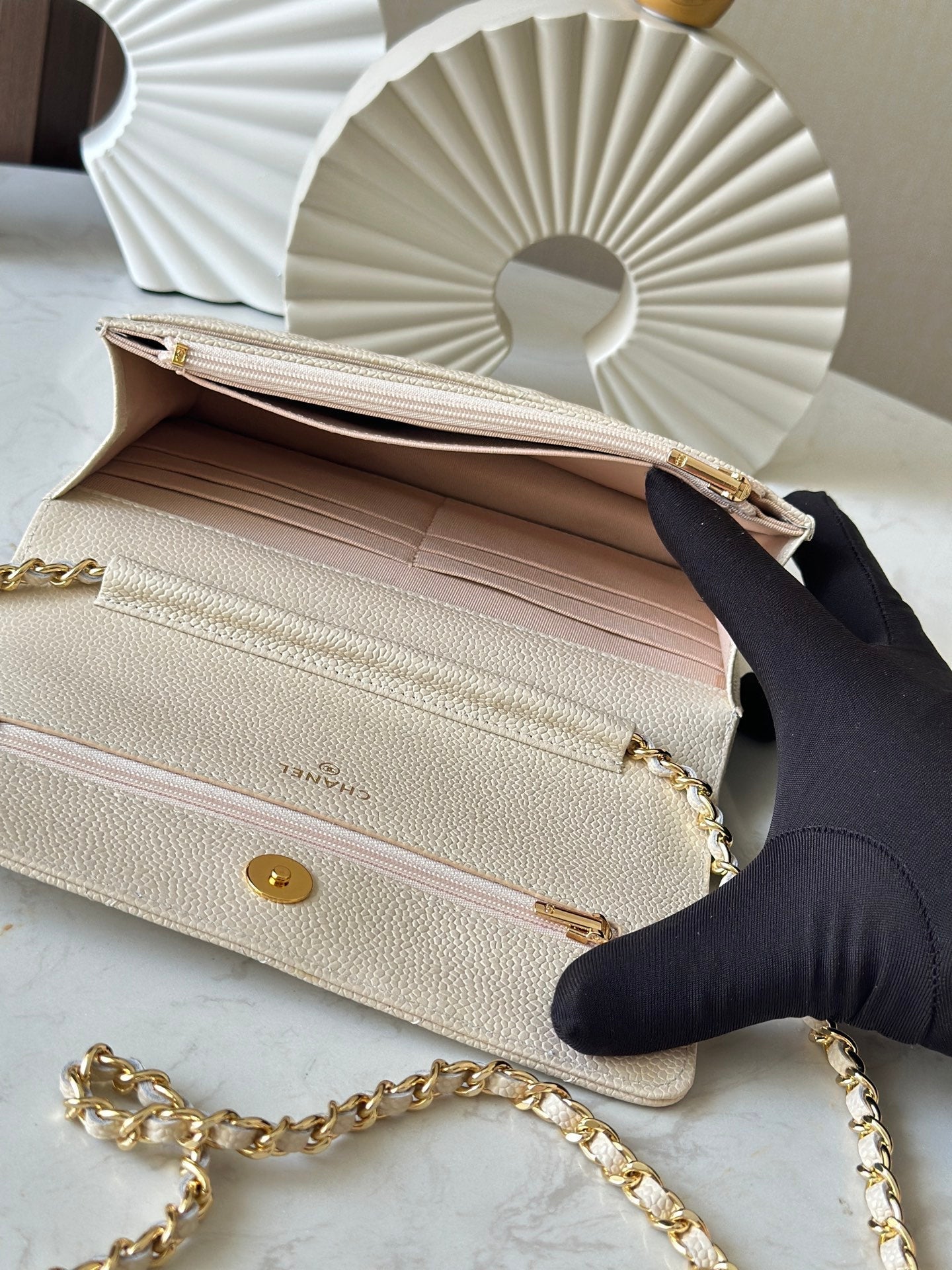 CHANEL 25S WALLET ON CHAIN 19 IN CREAM WHITE CAVIAR