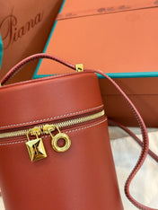 EXTRA CASE MEDIUM 16 BAG IN MARS RED SMOOTH CALFSKIN WITH GOLD HARDWARE