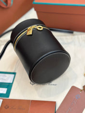 EXTRA CASE MEDIUM 16 BAG IN BLACK SMOOTH CALFSKIN WITH GOLD HARDWARE