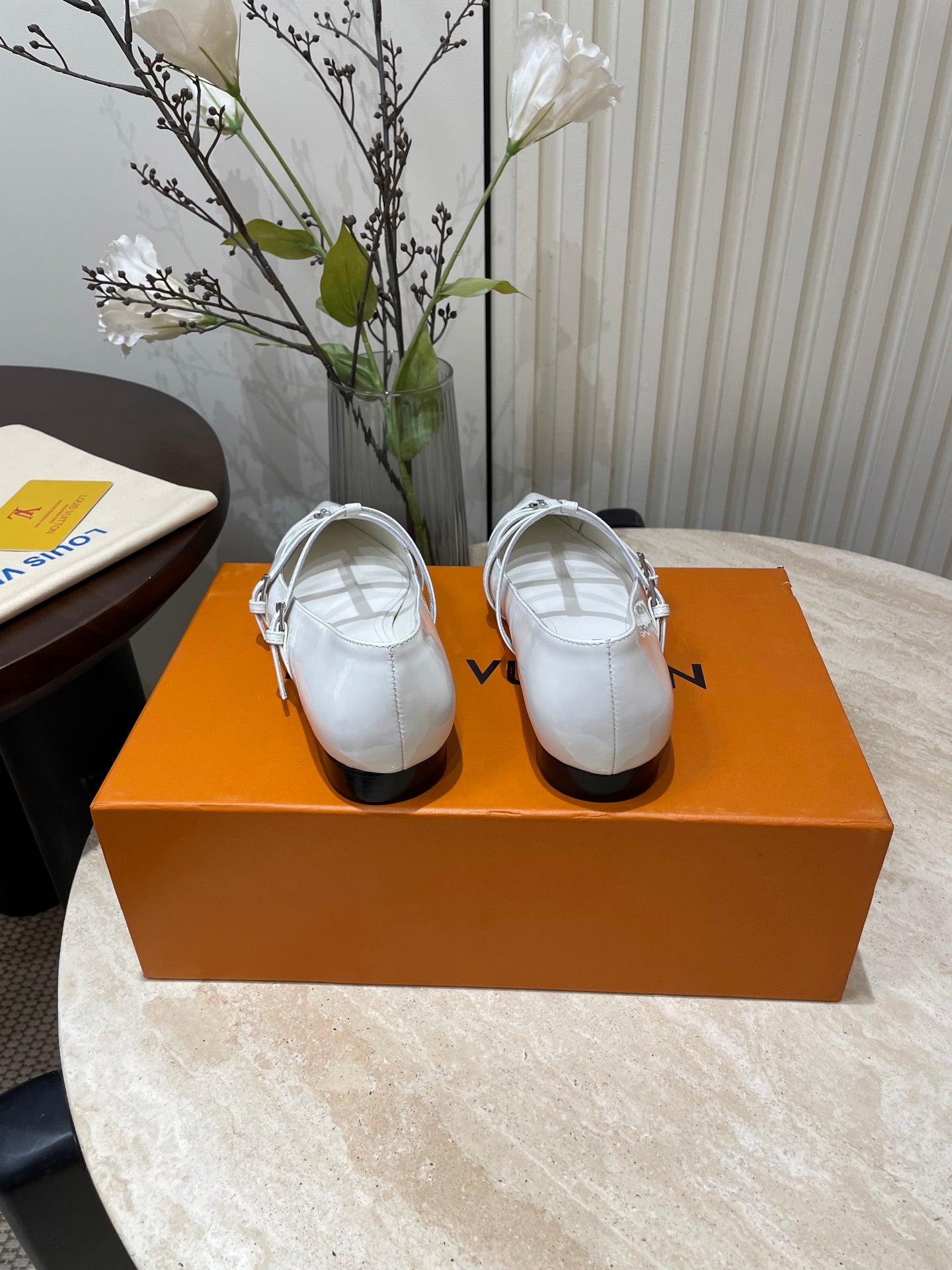 POINTED-TOE TRIPLE-STRAP BALLET FLAT IN WHITE PATENT CALFSKIN