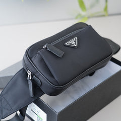 SHOULDER BAG 22 IN BLACK RE-NYLON