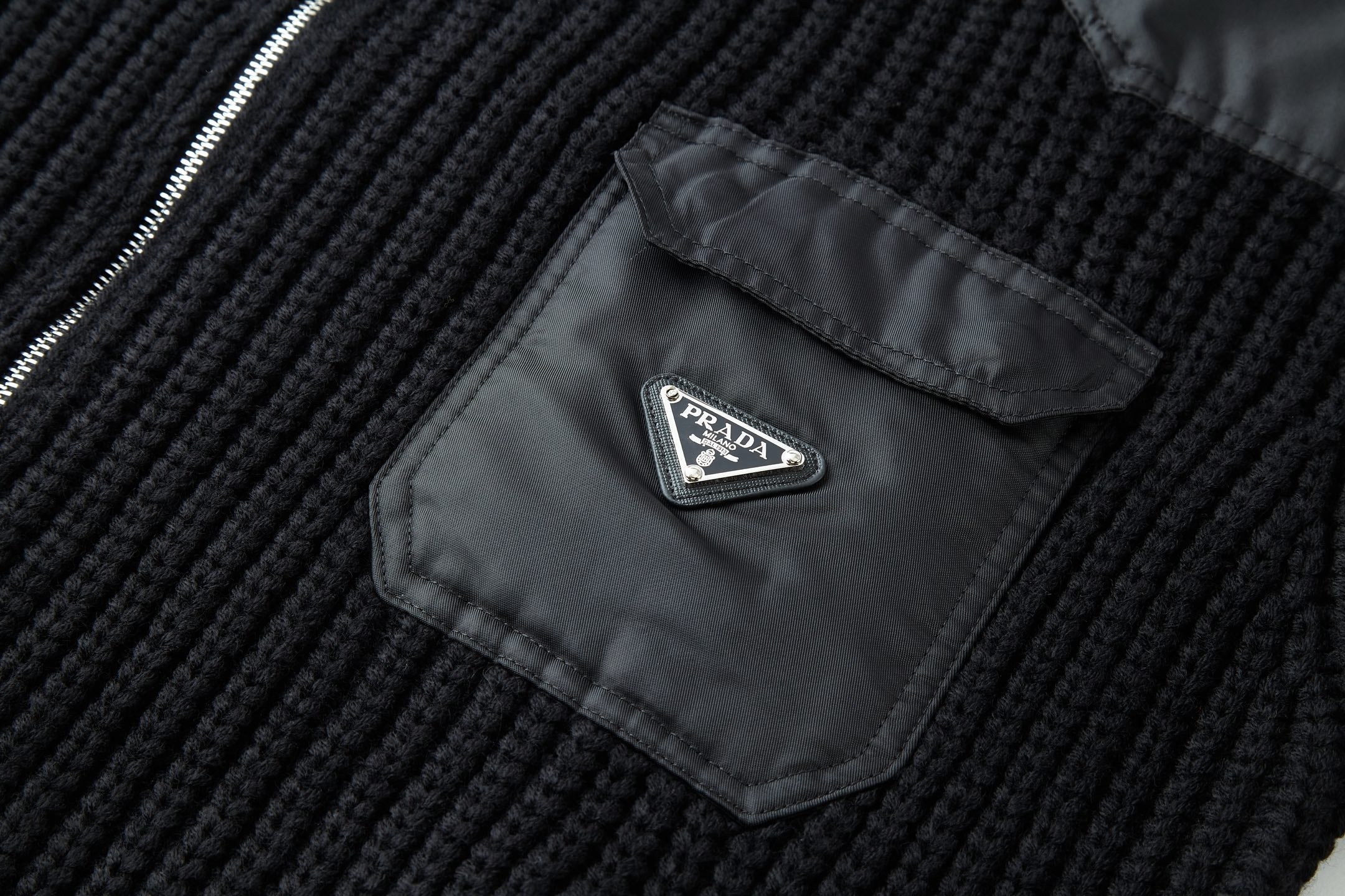 PRADA CARDIGAN STYLE 117