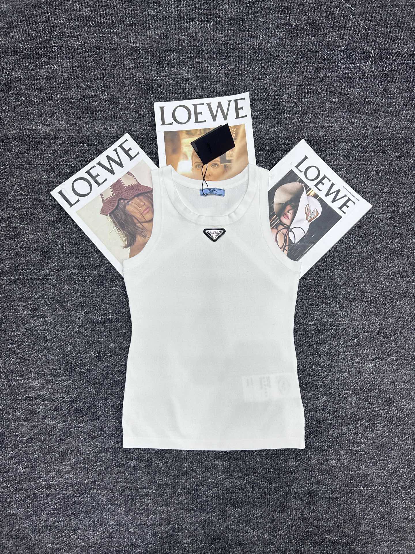 PRADA 25S SLEEVELESS TOP 432