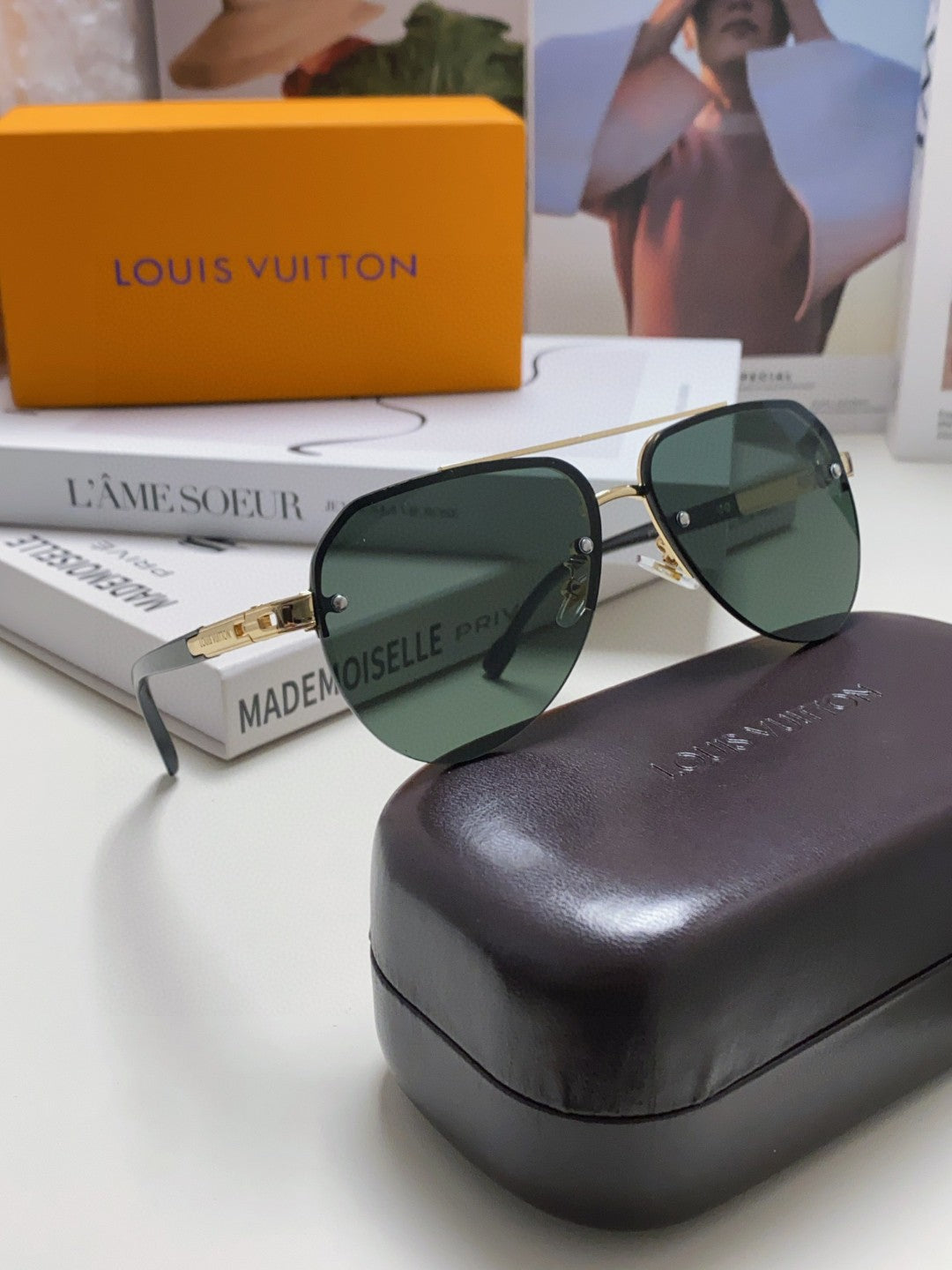 PILOT SUNGLASSES 582589 IN GOLD METAL DARK GREEN LENSES