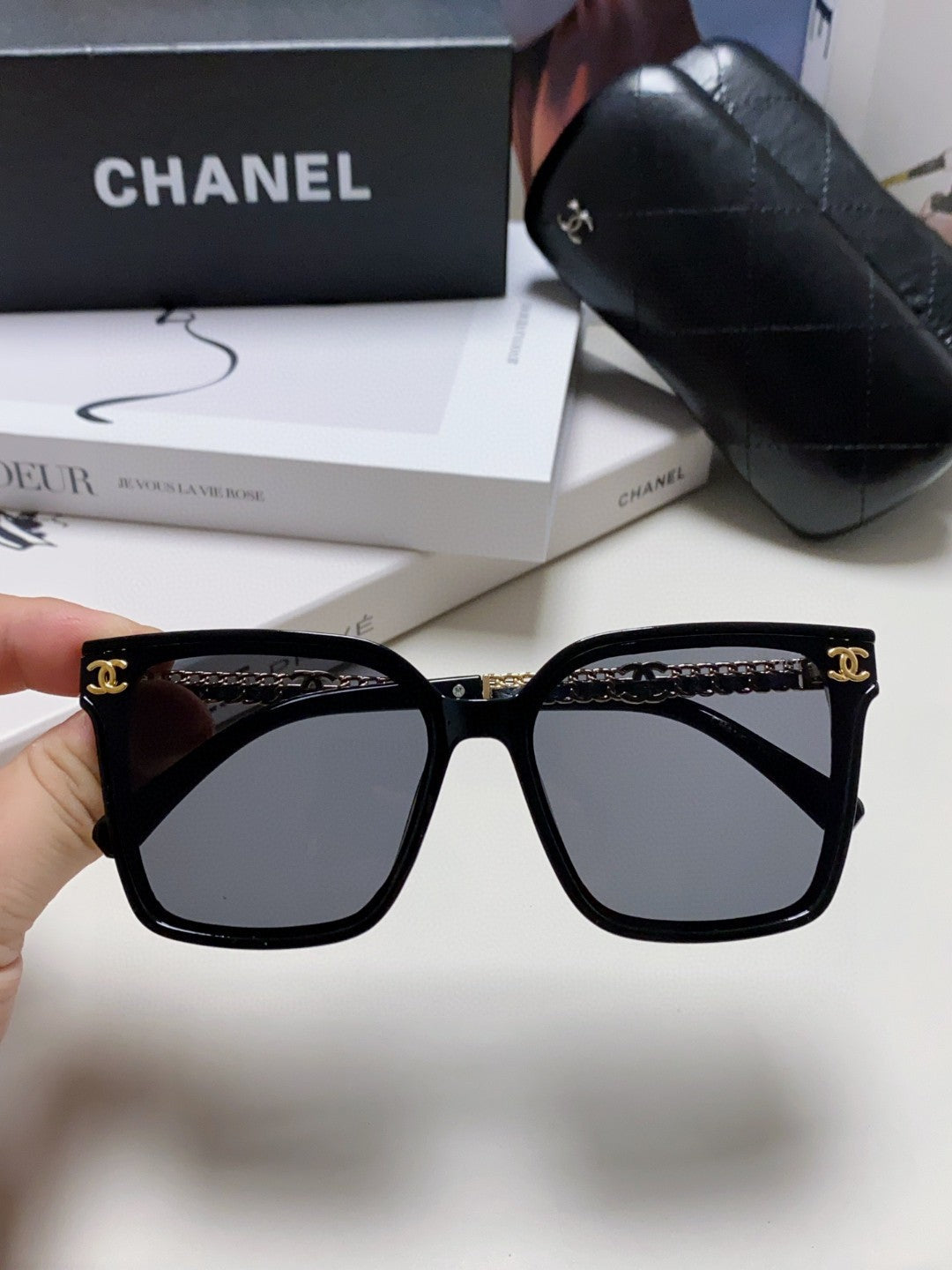 SQUARE SUNGLASSES 632886 IN BLACK ACETATE METAL FRAME EMBOSSED LOGO