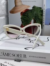 GLIMPSE CAT EYE SUNGLASSES 555884 IN WHITE ACETATE