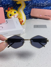 LOGO SUNGLASSES 560866 IN GOLD METAL BLACK LENS