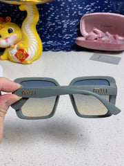 RUNWAY SQUARE SUNGLASSES 563197 IN TAN BLUE ACETATE