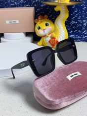 RUNWAY SQUARE SUNGLASSES 563199 IN ACETATE