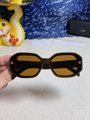 TRIOMPHE SQUARE SUNGLASS 566742 IN CAMEL ACETATE