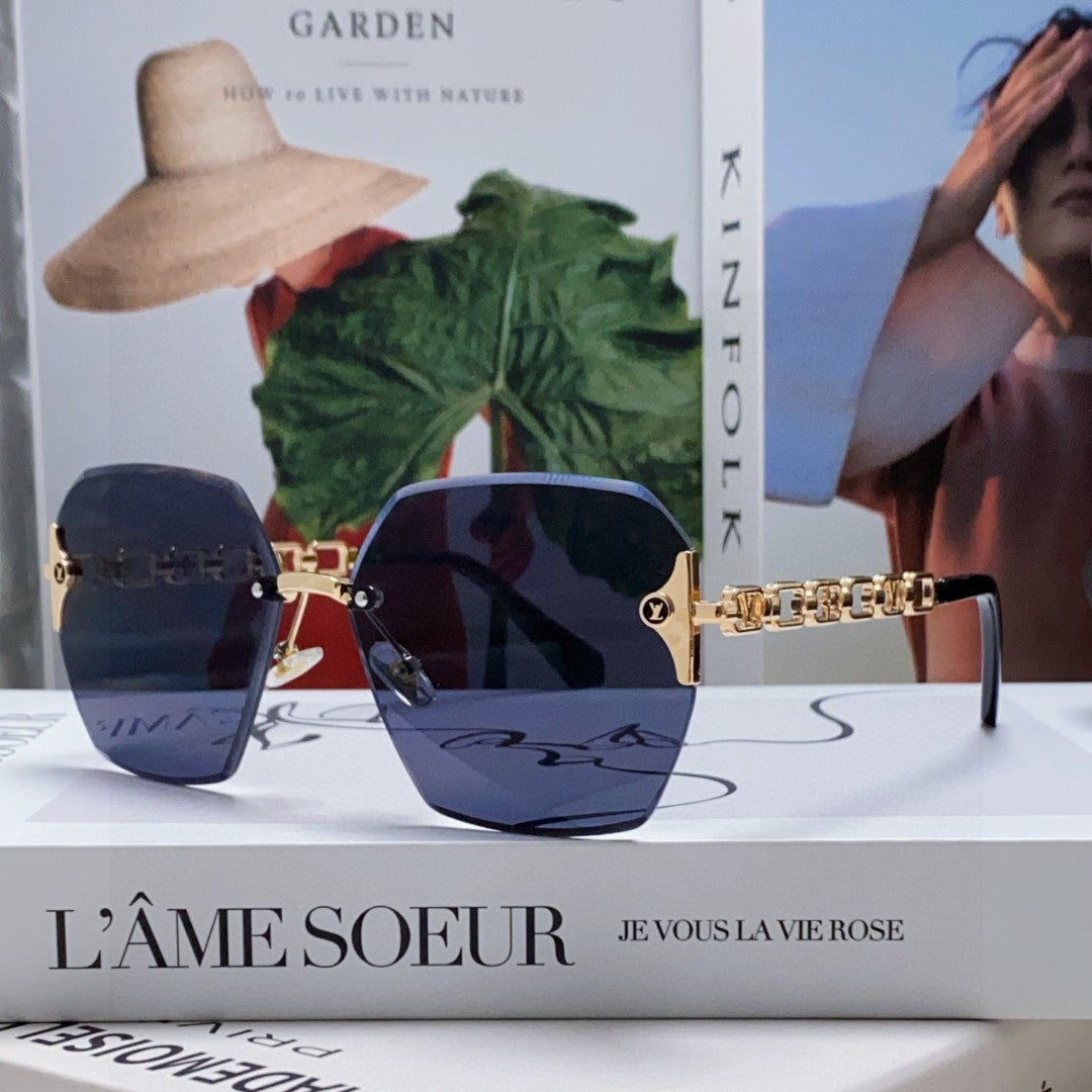 CHAIN SQUARE SUNGLASSES 570261 IN GOLD METAL BLACK LENS