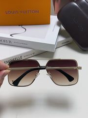 SQUARE SUNGLASSES 570264 IN GOLD METAL BROWN SMOKE LENS