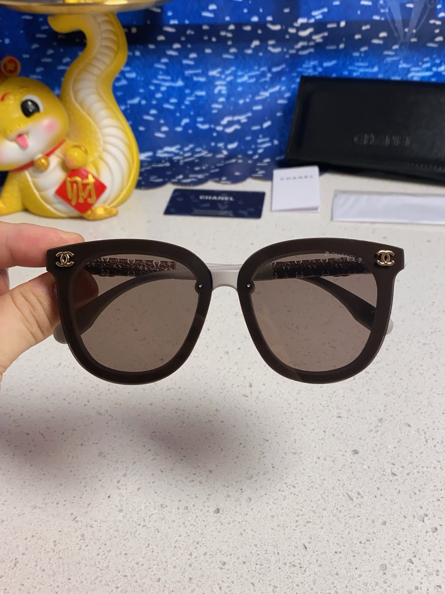 BROWNLINE SUNGLASSES 638936 IN LIGHT GRAY ACETATE