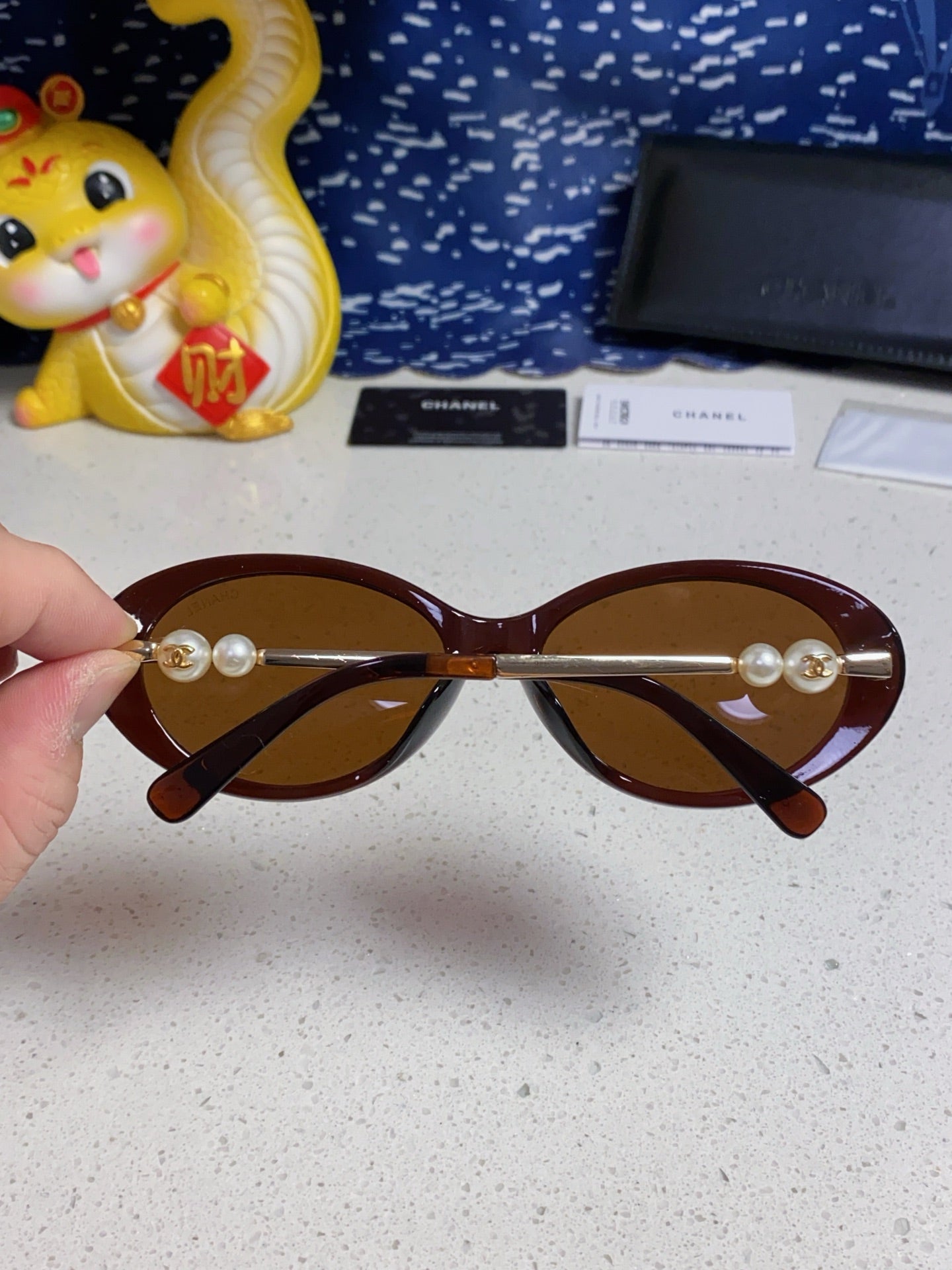 OVAL SUNGLASSES 640342 IN BROWN CLEAR ACETATE METAL FRAME