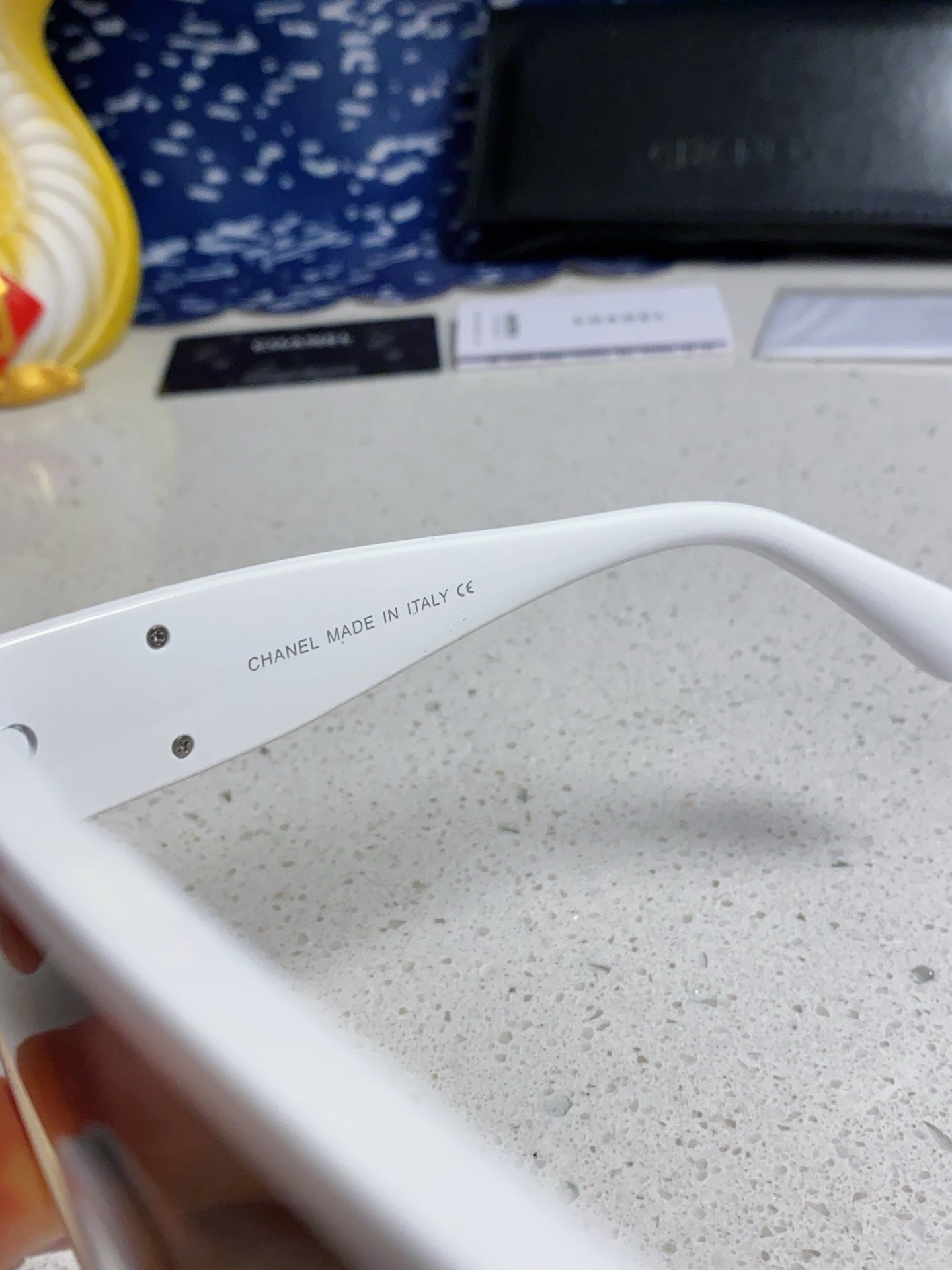 SQUARE SUNGLASSES CH5495 IN WHITE ACETATE BROWN LENSES