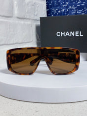 SQUARE SUNGLASSES CH5495 IN HAVANA ACETATE BROWN LENSES