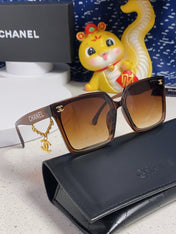 SQUARE SUNGLASSES 641810 IN BROWN ACETATE GOLD CHAIN