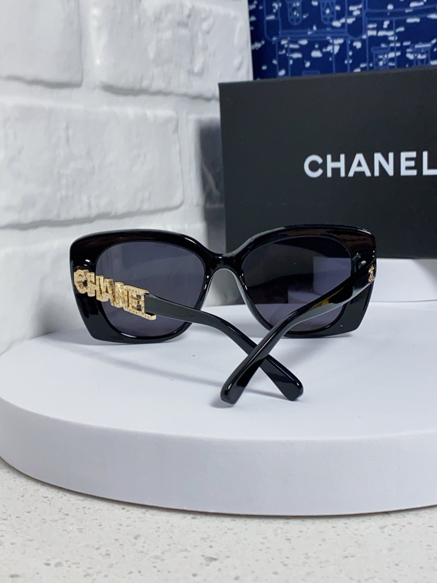 BUTTERFLY SUNGLASSES 641816 IN BLACK ACETATE GOLD METAL LOGO