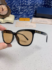 CAT EYE SUNGLASSES 571646 IN BLACK ACETATE LIGHT BROWN LENS