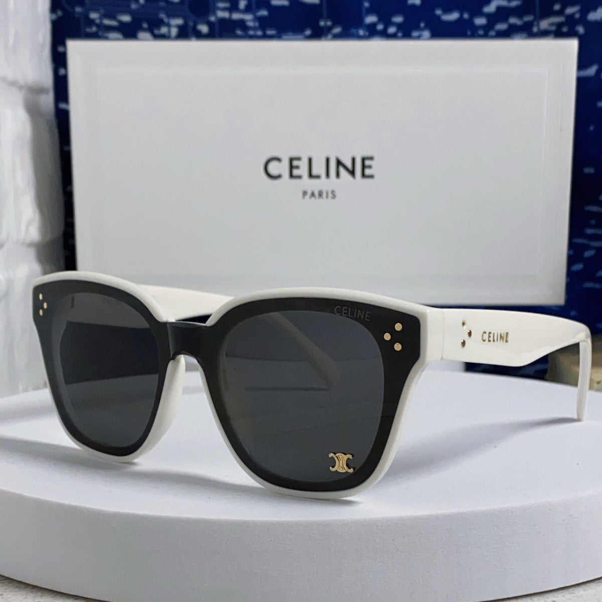 SQUARE SUNGLASS 575842 IN WHITE ACETATE