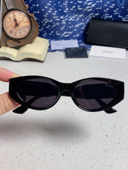 MONTAIGNE SUNGLASS 578115 IN BLACK ACETATE