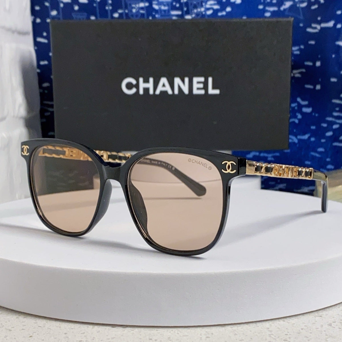 SQUARE SUNGLASSES 632028 IN BLACK ACETATE LIGHT BROWN LENSES