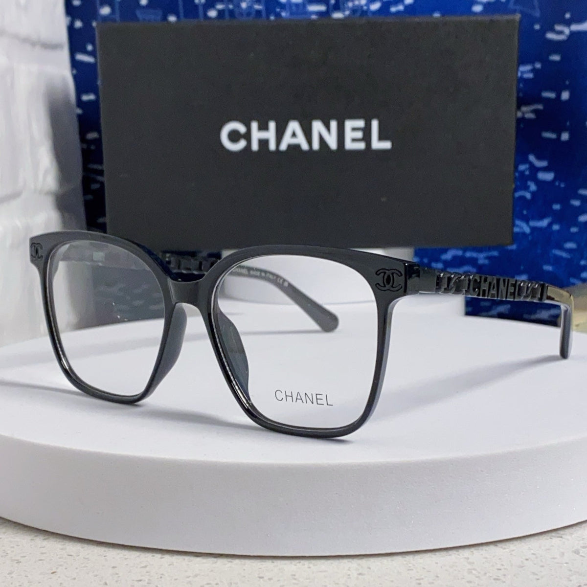 SQUARE SUNGLASSES 632029 IN BLACK ACETATE BLACK LOGO ON FRAME