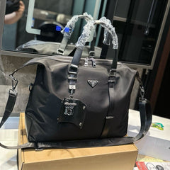 DUFFEL TOP HANDLE BAG 40 IN BLACK RE-NYLON
