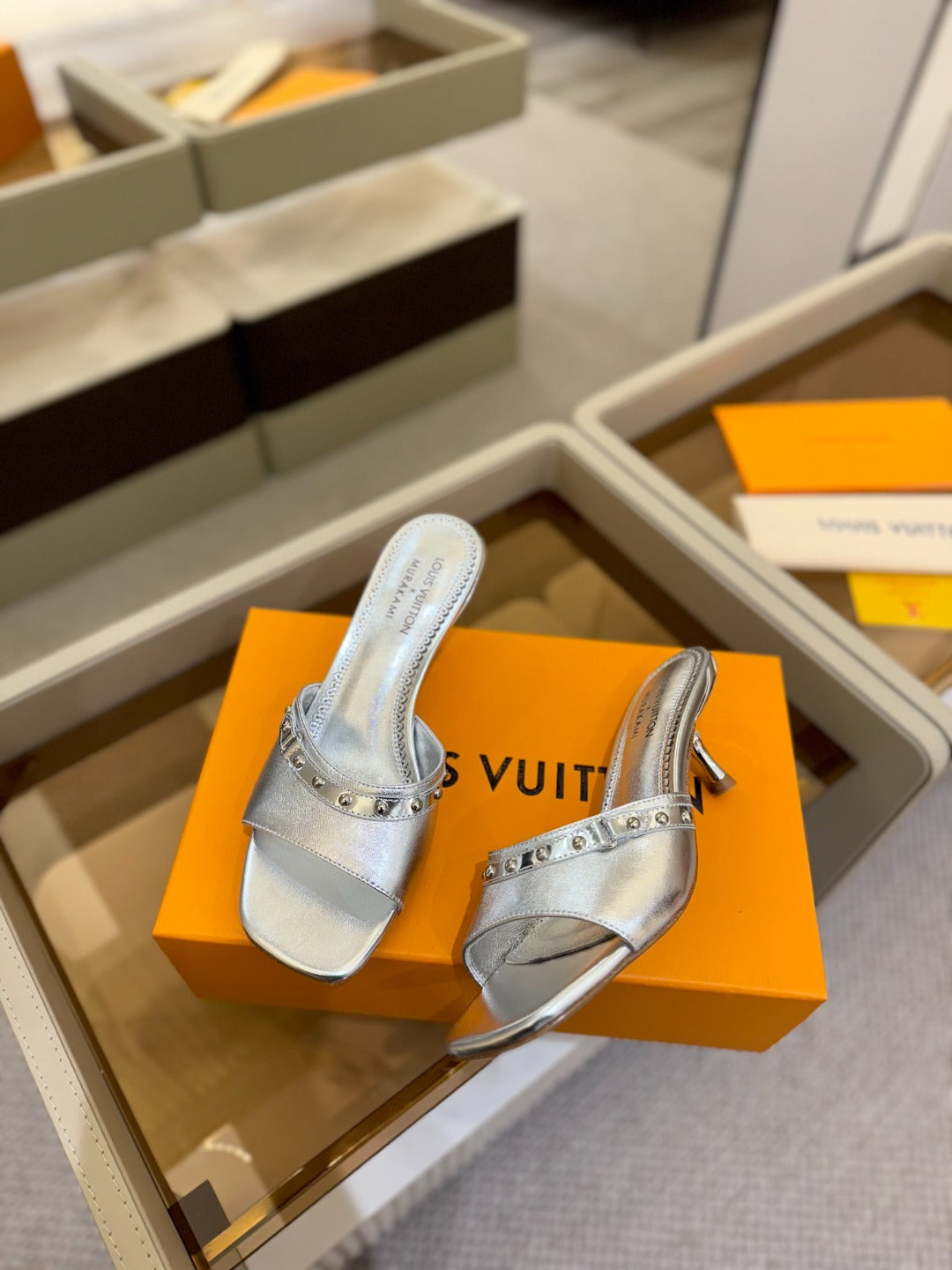LV X TM 6AM HIGH 4 CM MULE IN SILVER CALFSKIN
