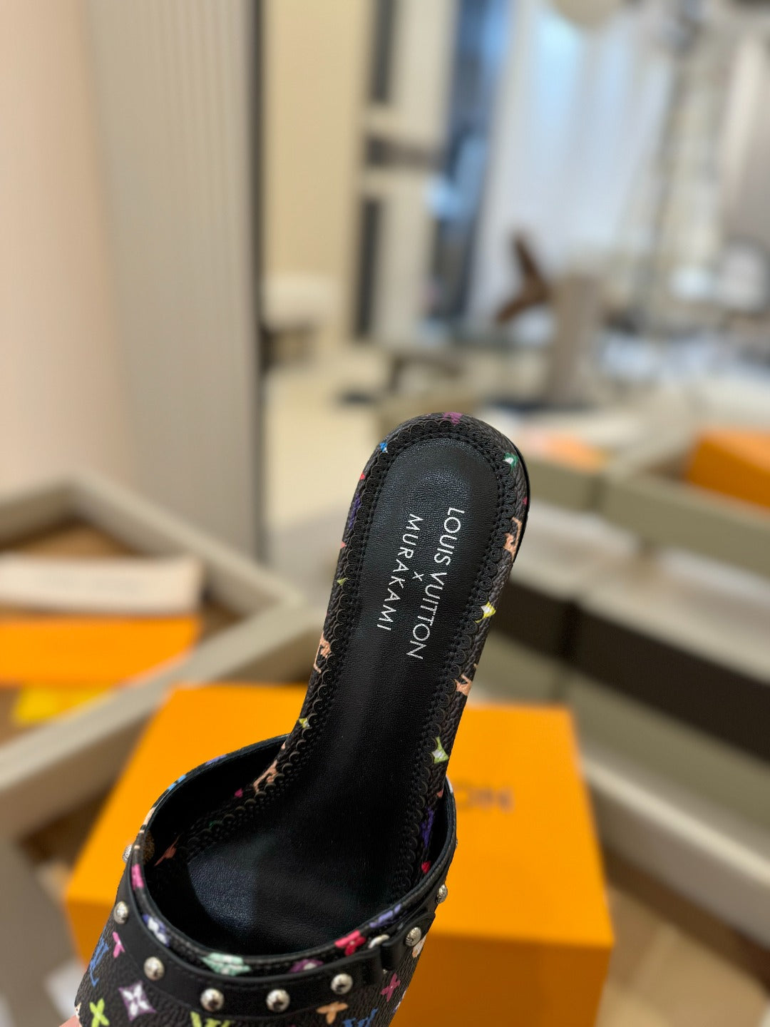 LV X TM 6AM HIGH 4 CM MULE IN BLACK MONOGRAM CALFSKIN