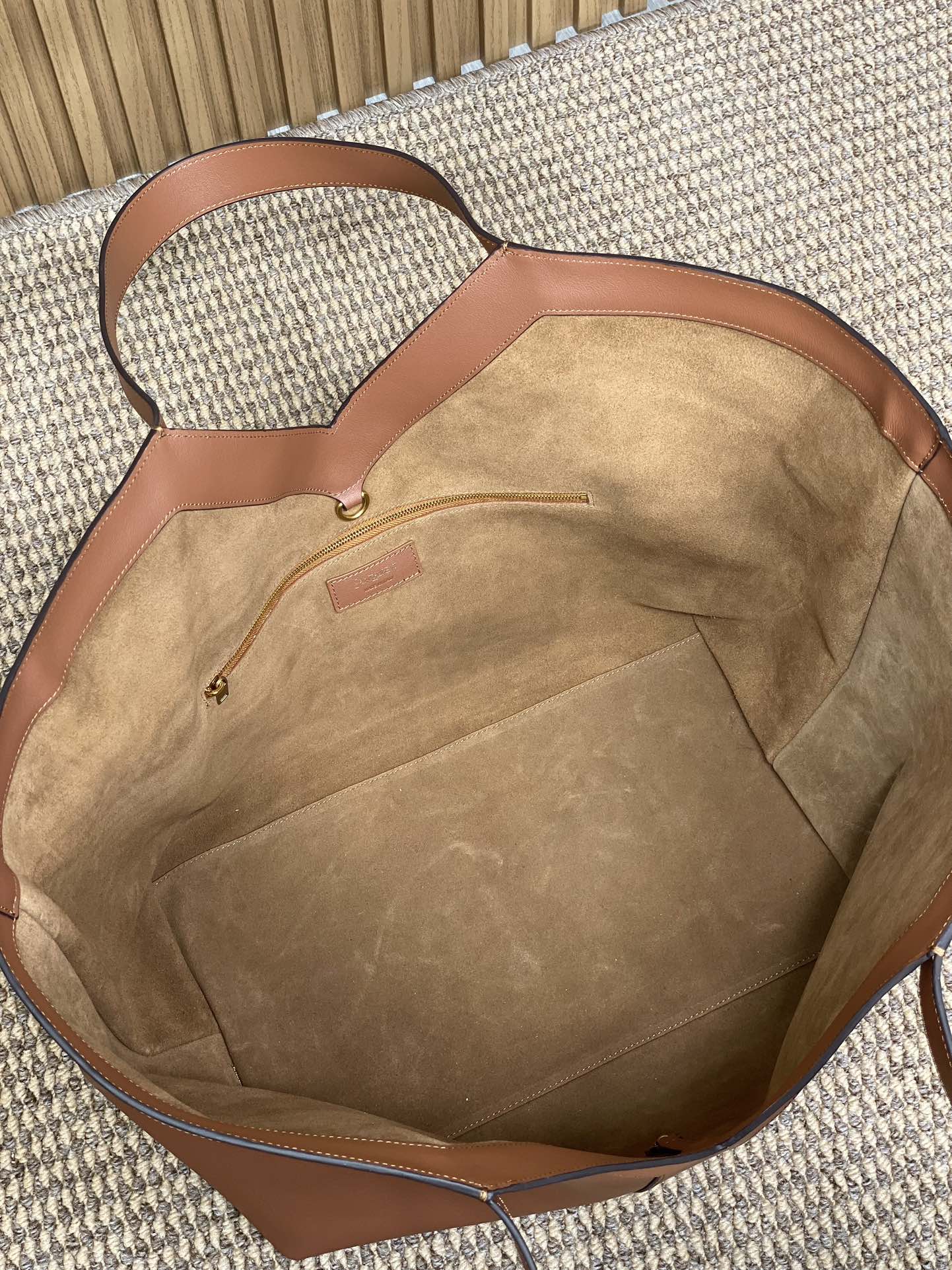 Y TOTE BAG 39 IN TAWNY BROWN CALFSKIN