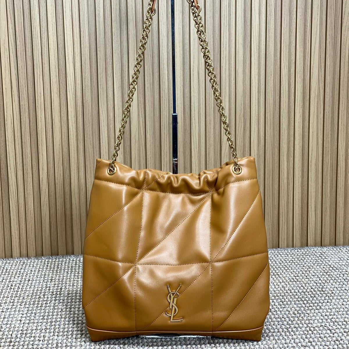 DRAWSTRING CHAIN STRAP SHOULDER BAG 39 IN TORTILLA BROWN QUILTED CALFSKIN